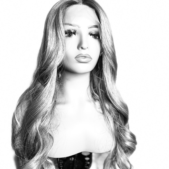 BETH - Picture 4 of 8